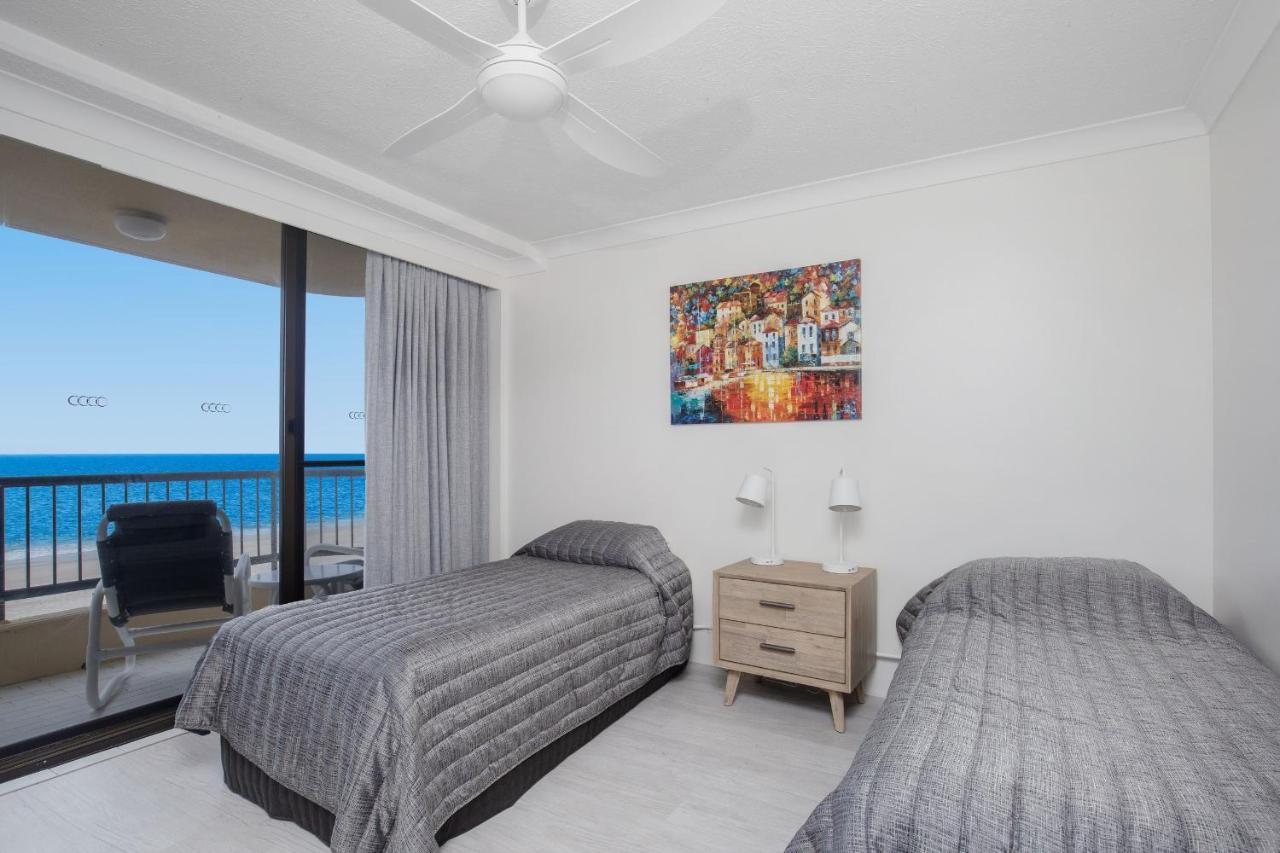 Pelican Sands Beach Resort Gold Coast Esterno foto
